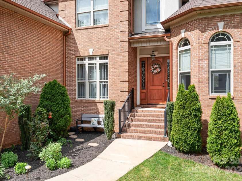 164 Crooked Branch Way, Troutman, NC 28166.  MLS# CAR4241614, YatesRealty ID 5388. 