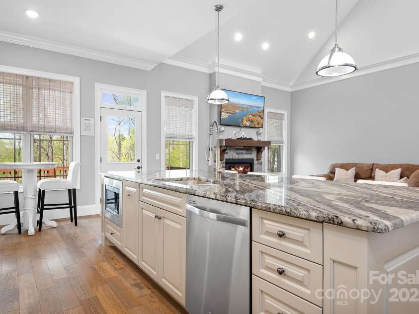 164 Crooked Branch Way, Troutman, NC 28166.  MLS# CAR4241614, YatesRealty ID 5388. 