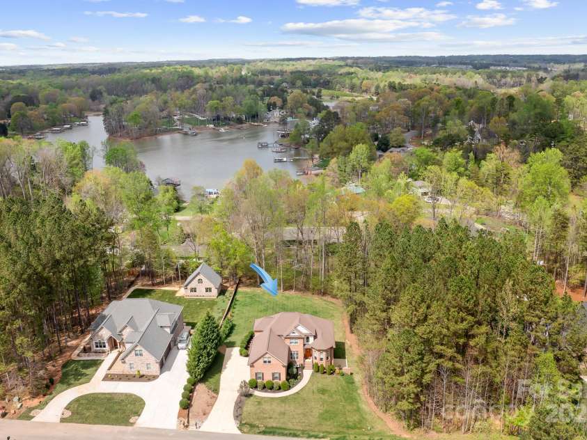 164 Crooked Branch Way, Troutman, NC 28166.  MLS# CAR4241614, YatesRealty ID 5388. 