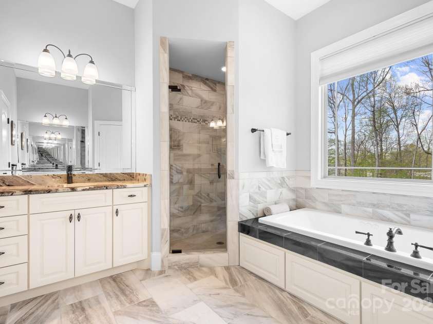 164 Crooked Branch Way, Troutman, NC 28166.  MLS# CAR4241614, YatesRealty ID 5388. Master Bath