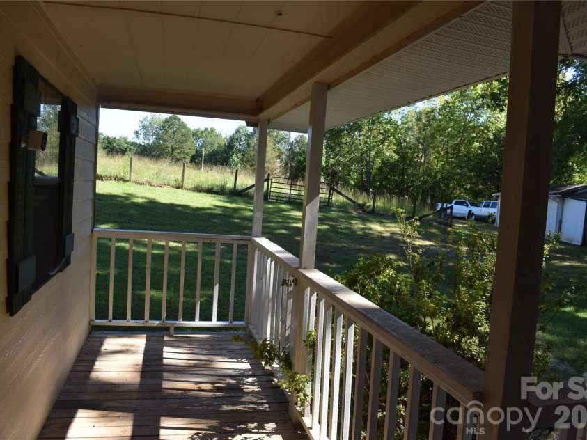 120 Woodmont Drive, Nebo, NC 28761.  MLS# CAR4402802, YatesRealty ID 53881. 