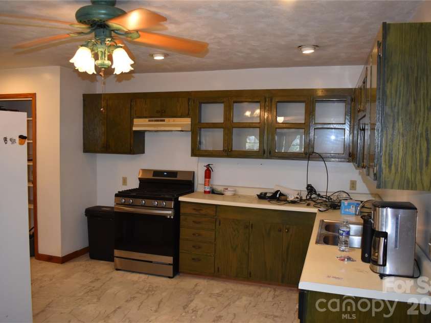 120 Woodmont Drive, Nebo, NC 28761.  MLS# CAR4402802, YatesRealty ID 53881. 