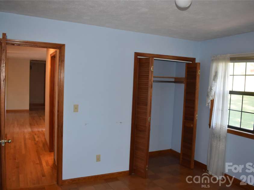 120 Woodmont Drive, Nebo, NC 28761.  MLS# CAR4402802, YatesRealty ID 53881. 