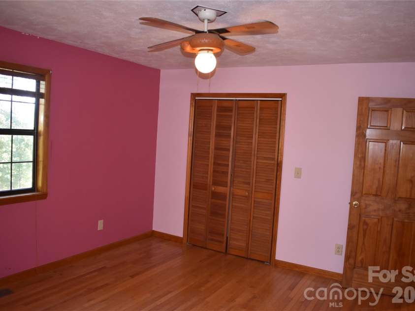 120 Woodmont Drive, Nebo, NC 28761.  MLS# CAR4402802, YatesRealty ID 53881. 