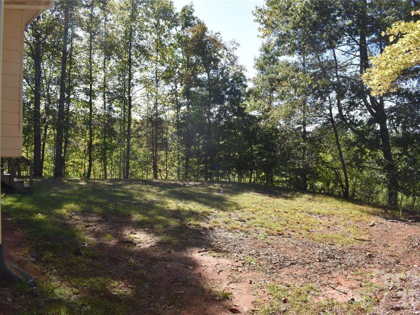 120 Woodmont Drive, Nebo, NC 28761.  MLS# CAR4402802, YatesRealty ID 53881. 