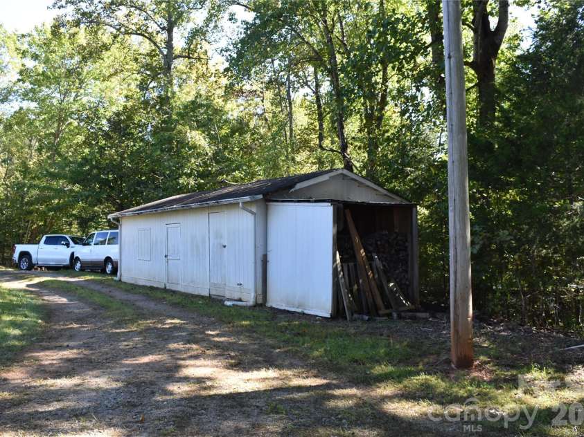 120 Woodmont Drive, Nebo, NC 28761.  MLS# CAR4402802, YatesRealty ID 53881. 