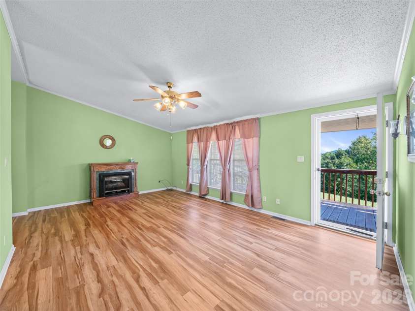 456 Tempie Mountain Road, Spruce Pine, NC 28777.  MLS# CAR4430171, YatesRealty ID 53882. 
