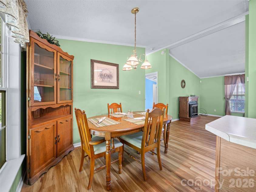456 Tempie Mountain Road, Spruce Pine, NC 28777.  MLS# CAR4430171, YatesRealty ID 53882. 