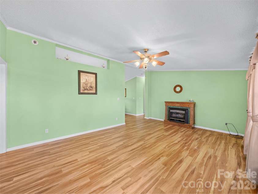 456 Tempie Mountain Road, Spruce Pine, NC 28777.  MLS# CAR4430171, YatesRealty ID 53882. 