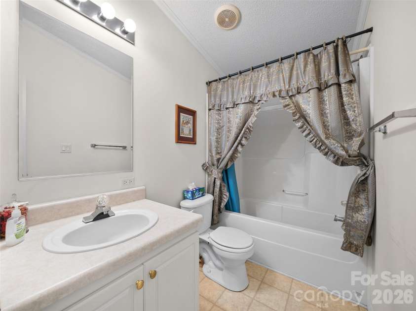 456 Tempie Mountain Road, Spruce Pine, NC 28777.  MLS# CAR4430171, YatesRealty ID 53882. 