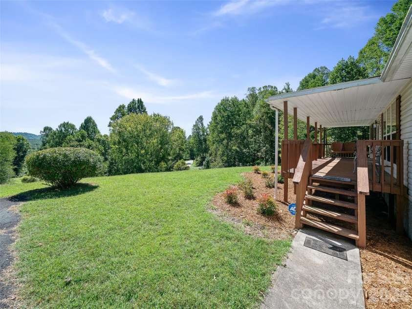 456 Tempie Mountain Road, Spruce Pine, NC 28777.  MLS# CAR4430171, YatesRealty ID 53882. 