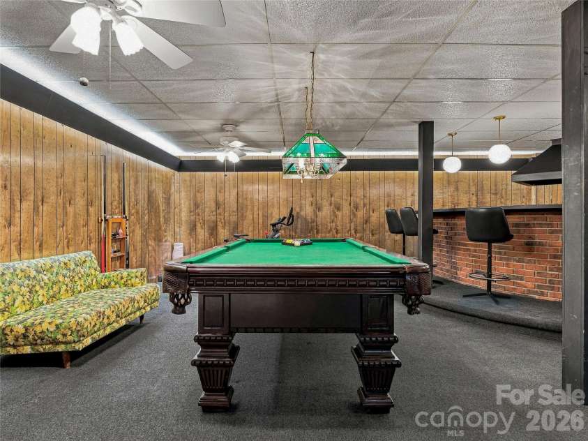 8 Hummingbird Lane, Asheville, NC 28806.  MLS# CAR4424287, YatesRealty ID 53884. 