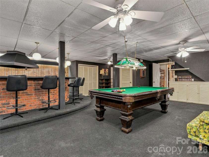 8 Hummingbird Lane, Asheville, NC 28806.  MLS# CAR4424287, YatesRealty ID 53884. 