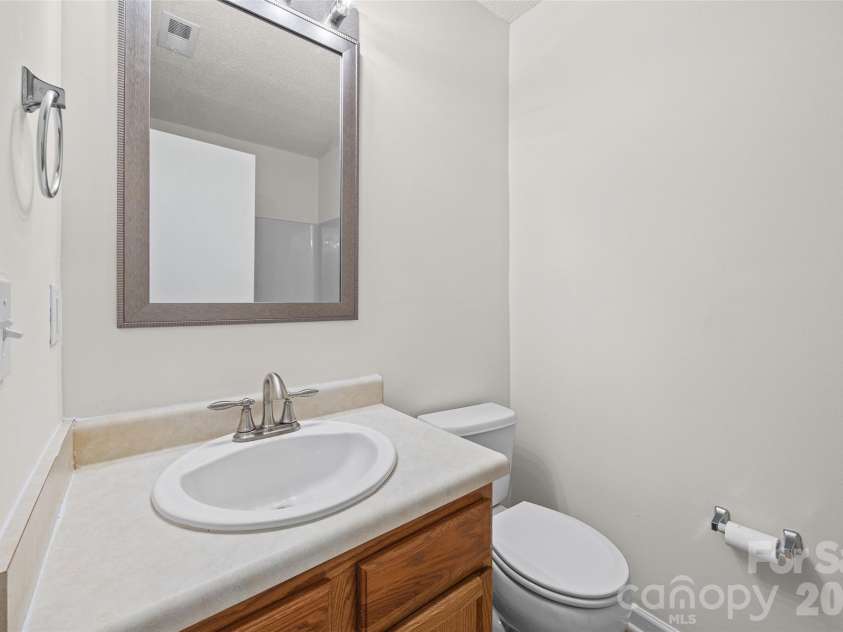 13750 Rutherglen Court, Charlotte, NC 28213.  MLS# CAR4430179, YatesRealty ID 53886. 