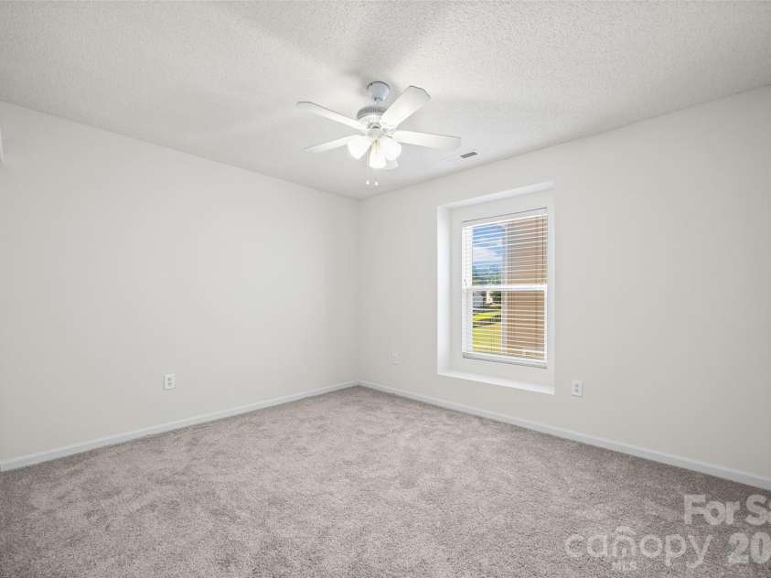 13750 Rutherglen Court, Charlotte, NC 28213.  MLS# CAR4430179, YatesRealty ID 53886. 