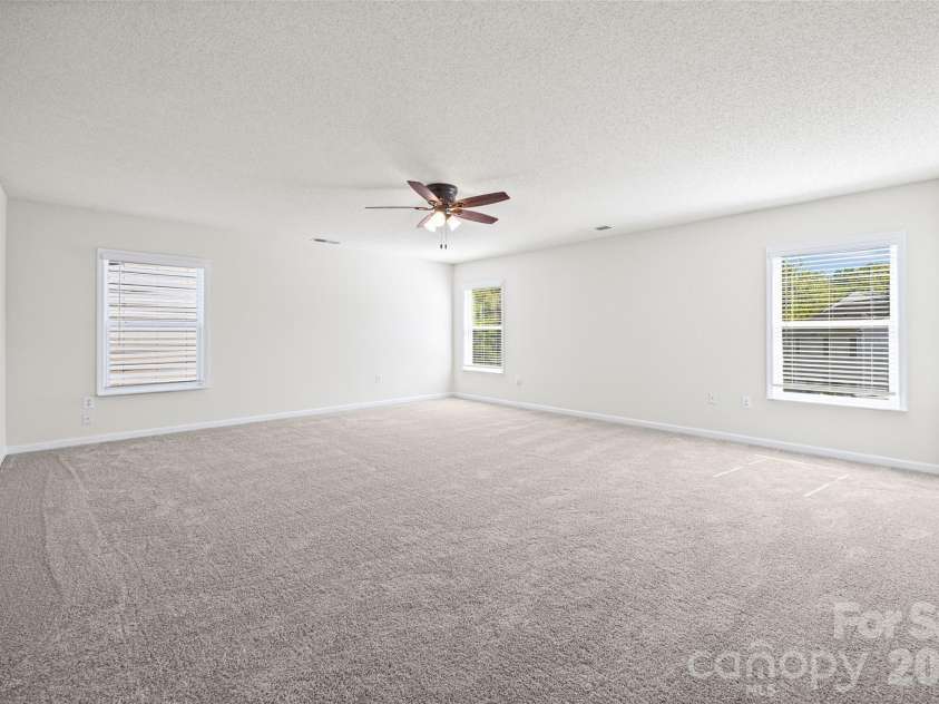 13750 Rutherglen Court, Charlotte, NC 28213.  MLS# CAR4430179, YatesRealty ID 53886. 