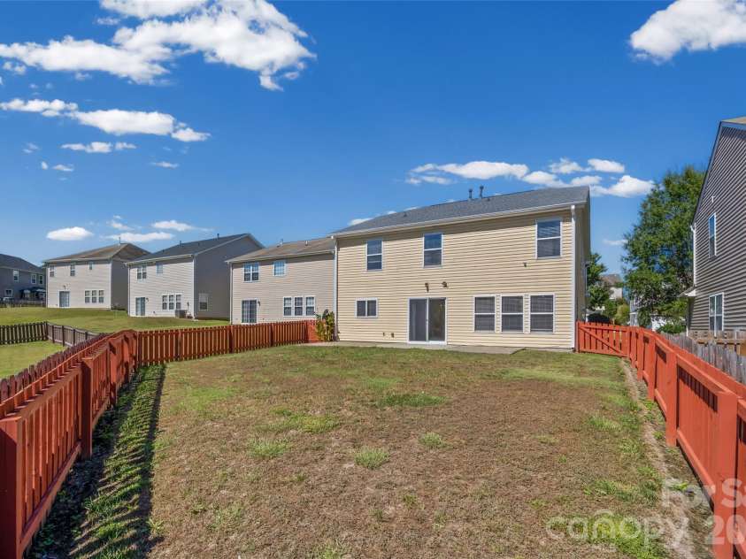 13750 Rutherglen Court, Charlotte, NC 28213.  MLS# CAR4430179, YatesRealty ID 53886. 