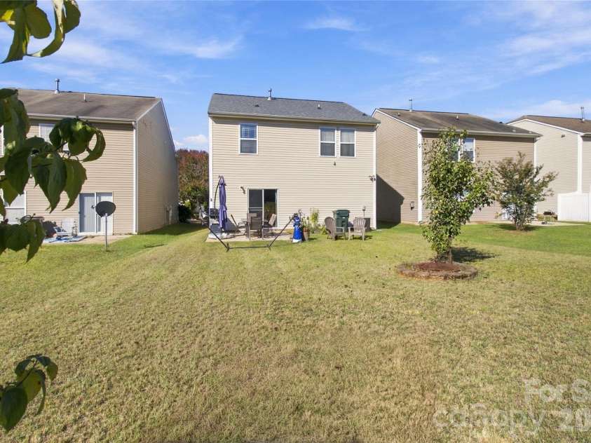 968 Willow Creek Drive, Gastonia, NC 28054.  MLS# CAR4430164, YatesRealty ID 53887. 