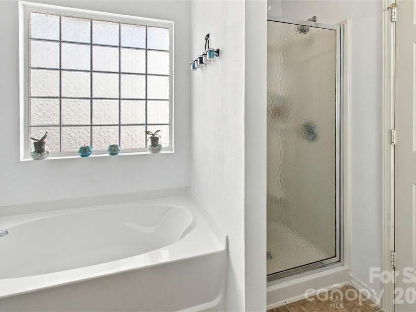 968 Willow Creek Drive, Gastonia, NC 28054.  MLS# CAR4430164, YatesRealty ID 53887. 