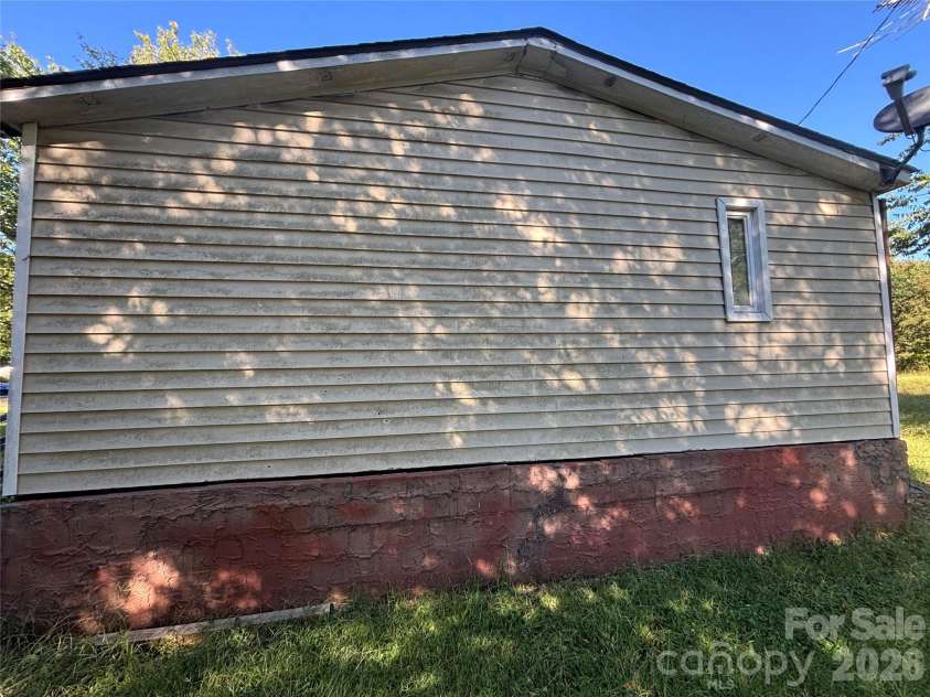 7823 High Terrace Lane, Denver, NC 28037.  MLS# CAR4430197, YatesRealty ID 53888. 