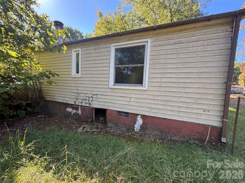 7823 High Terrace Lane, Denver, NC 28037.  MLS# CAR4430197, YatesRealty ID 53888. 