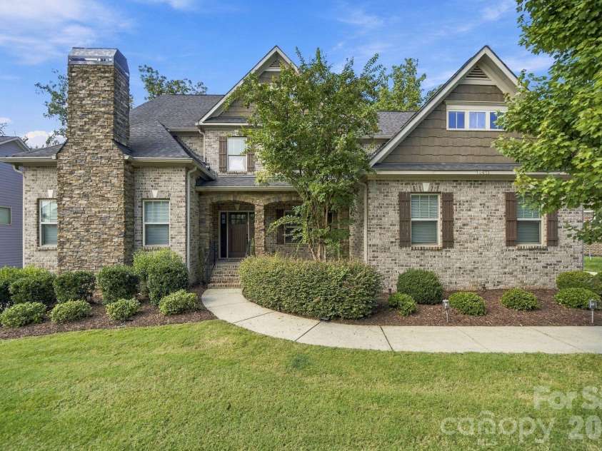 13411 Crystal Springs Drive, Huntersville, NC 28078.  MLS# CAR4424723, YatesRealty ID 53889. 