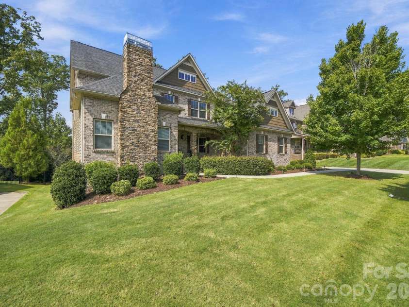 13411 Crystal Springs Drive, Huntersville, NC 28078.  MLS# CAR4424723, YatesRealty ID 53889. 