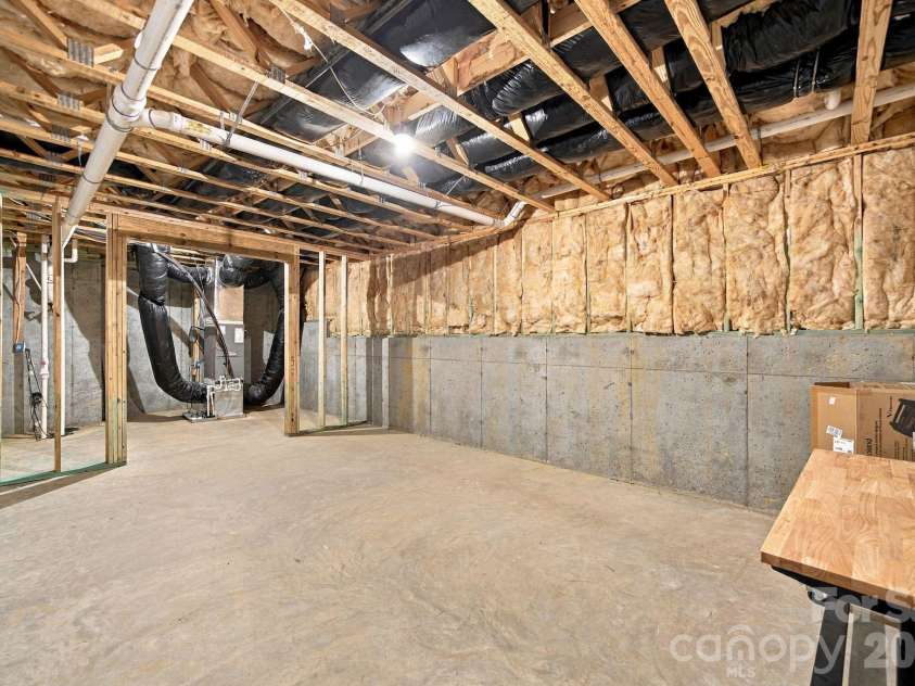 13411 Crystal Springs Drive, Huntersville, NC 28078.  MLS# CAR4424723, YatesRealty ID 53889. 