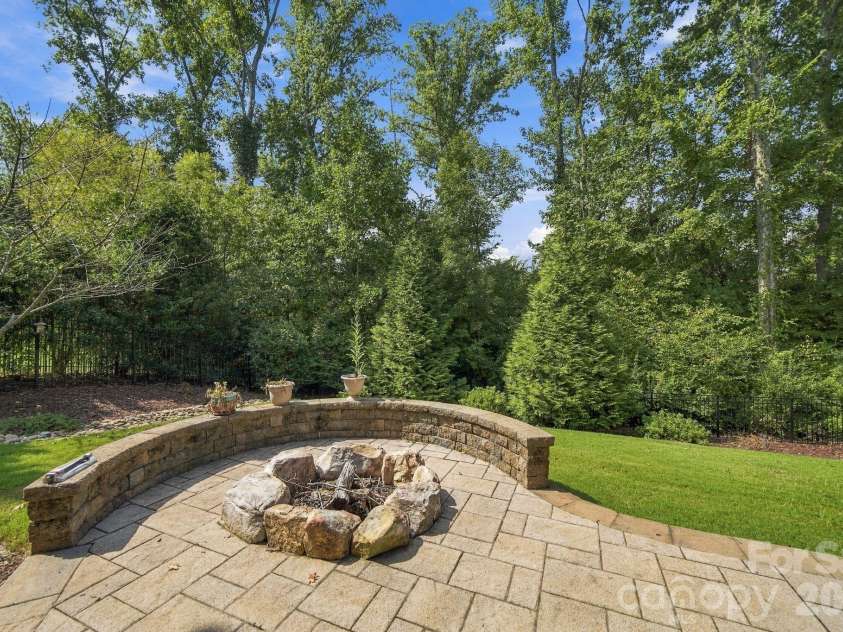13411 Crystal Springs Drive, Huntersville, NC 28078.  MLS# CAR4424723, YatesRealty ID 53889. 