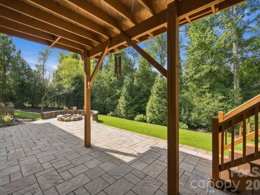 13411 Crystal Springs Drive, Huntersville, NC 28078.  MLS# CAR4424723, YatesRealty ID 53889. 