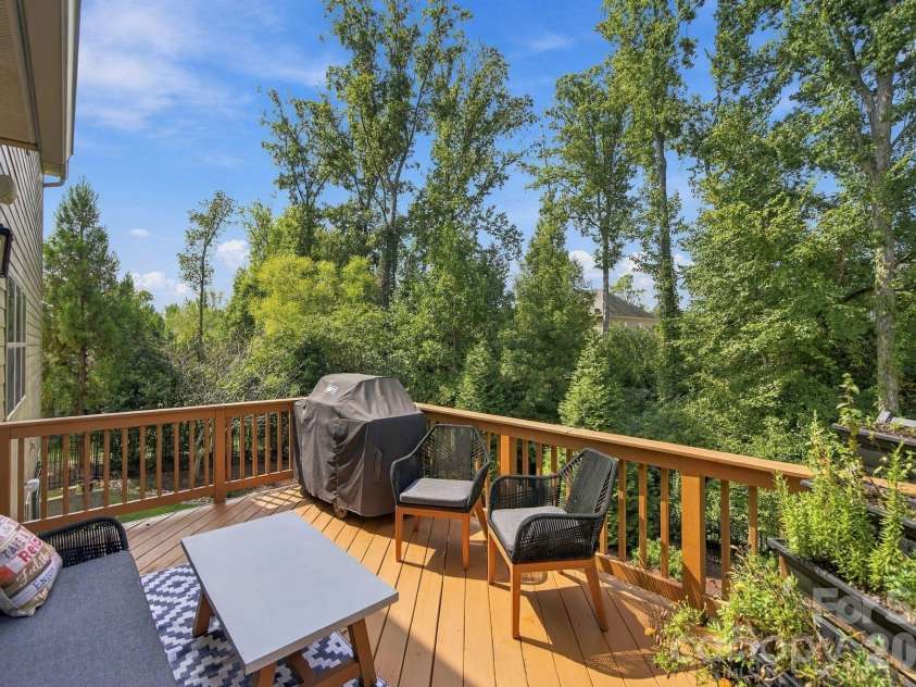 13411 Crystal Springs Drive, Huntersville, NC 28078.  MLS# CAR4424723, YatesRealty ID 53889. 