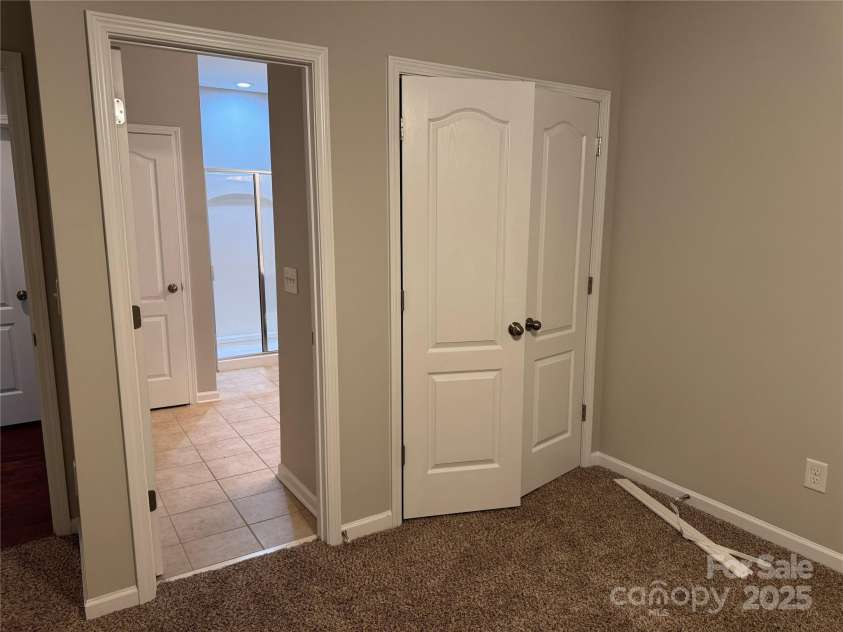 7108 Kinley Commons Lane, Charlotte, NC 28278.  MLS# CAR4202506, YatesRealty ID 5389. 