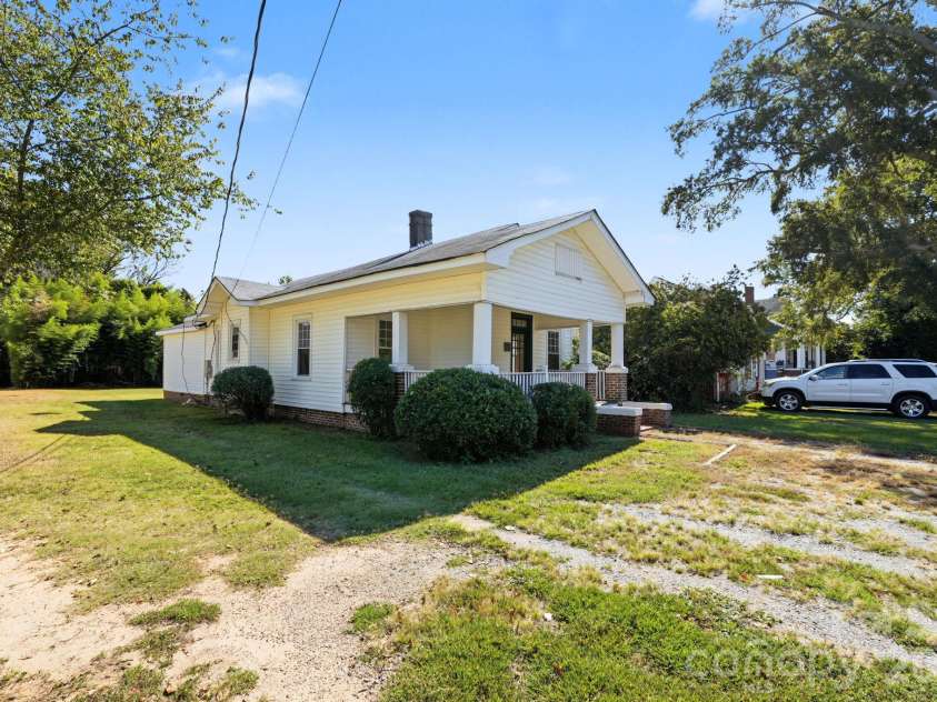 1046 Park Avenue Extension, Rock Hill, SC 29732.  MLS# CAR4430039, YatesRealty ID 53890. 
