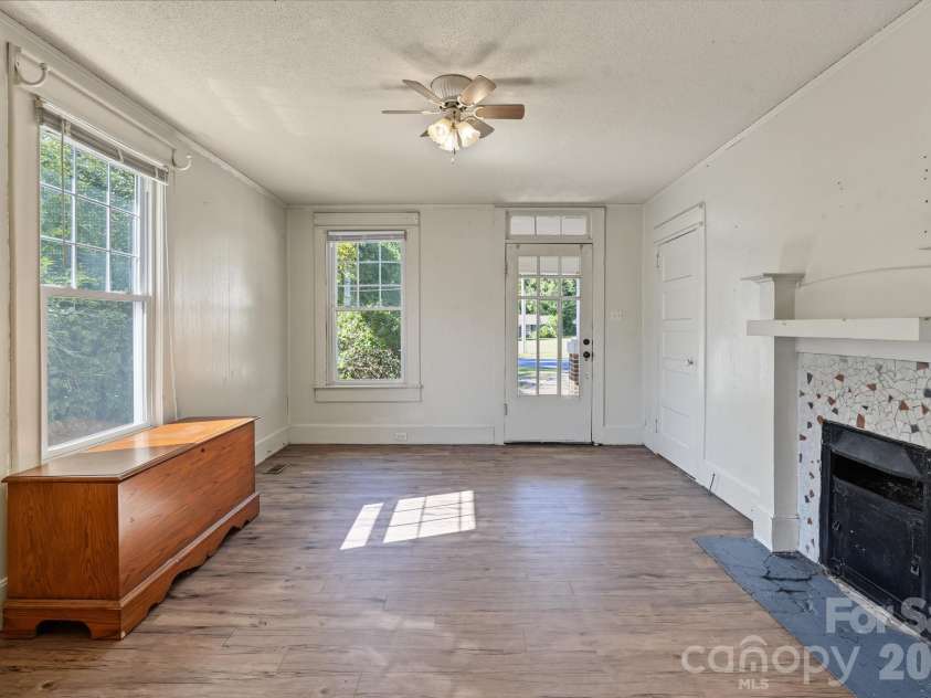 1046 Park Avenue Extension, Rock Hill, SC 29732.  MLS# CAR4430039, YatesRealty ID 53890. 