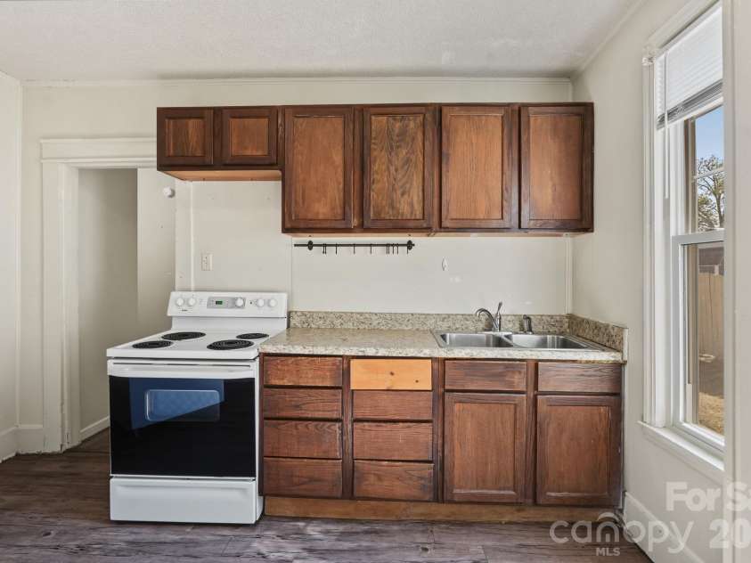 1046 Park Avenue Extension, Rock Hill, SC 29732.  MLS# CAR4430039, YatesRealty ID 53890. 