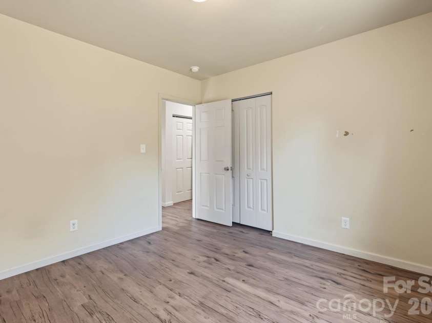 1046 Park Avenue Extension, Rock Hill, SC 29732.  MLS# CAR4430039, YatesRealty ID 53890. 