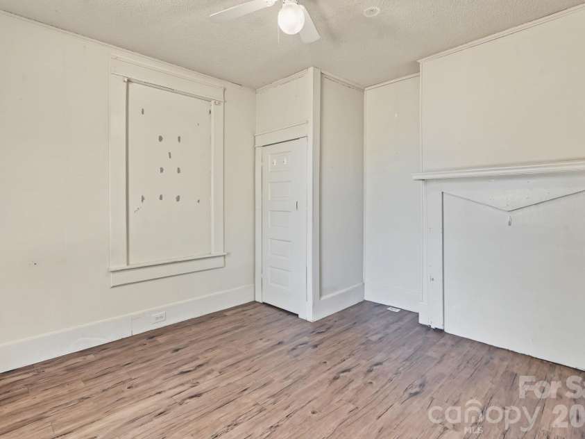 1046 Park Avenue Extension, Rock Hill, SC 29732.  MLS# CAR4430039, YatesRealty ID 53890. 