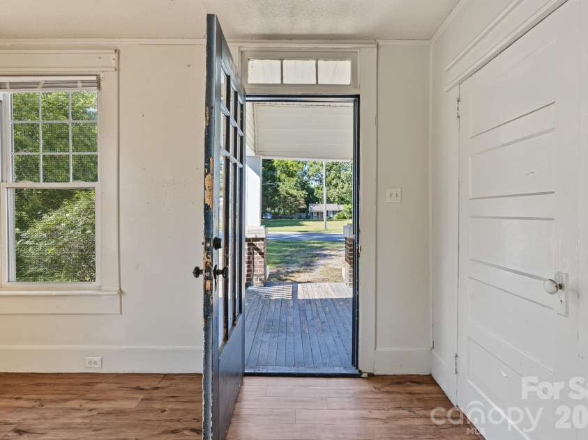 1046 Park Avenue Extension, Rock Hill, SC 29732.  MLS# CAR4430039, YatesRealty ID 53890. 