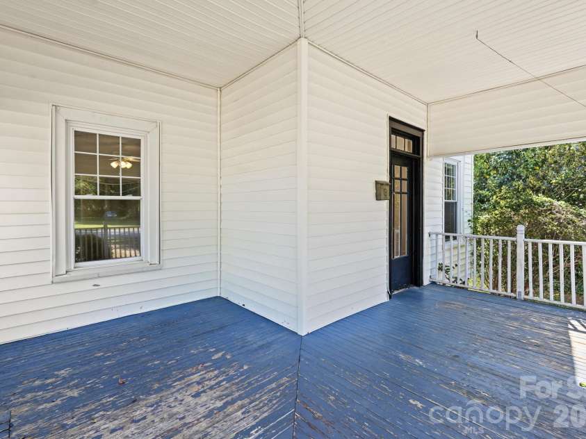 1046 Park Avenue Extension, Rock Hill, SC 29732.  MLS# CAR4430039, YatesRealty ID 53890. 