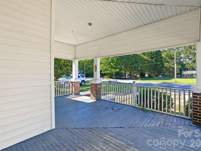 1046 Park Avenue Extension, Rock Hill, SC 29732.  MLS# CAR4430039, YatesRealty ID 53890. 