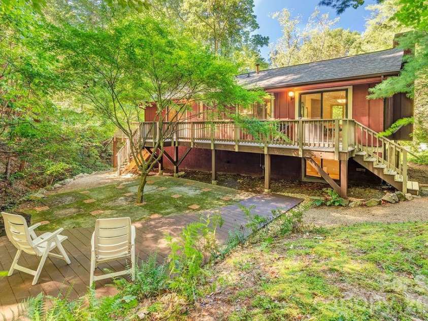 5 Brook Terrace, Asheville, NC 28805.  MLS# CAR4425233, YatesRealty ID 53895. 