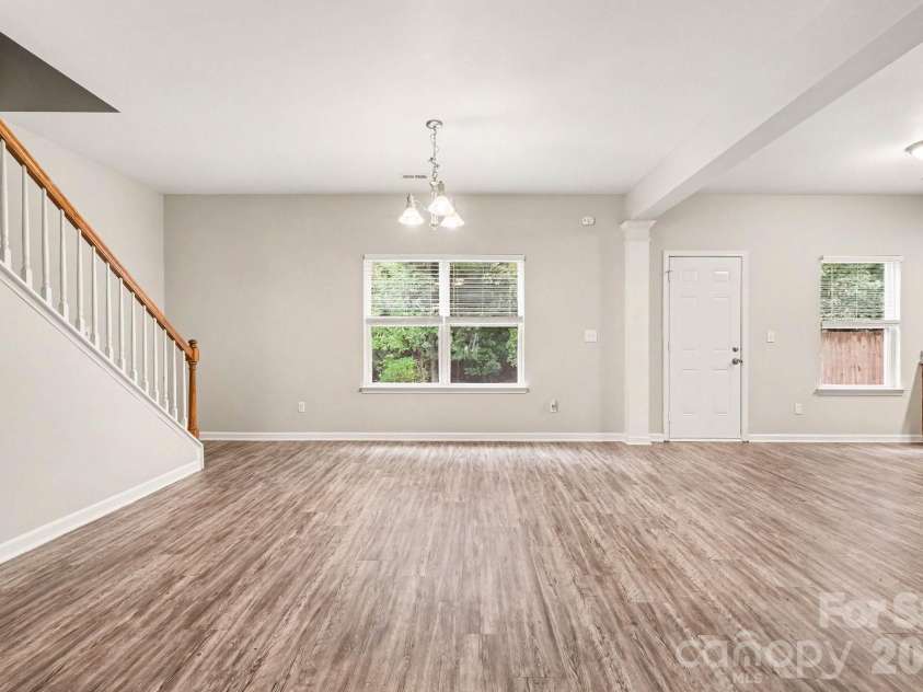 3229 Kayla Lane, Charlotte, NC 28215.  MLS# CAR4429481, YatesRealty ID 53897. 