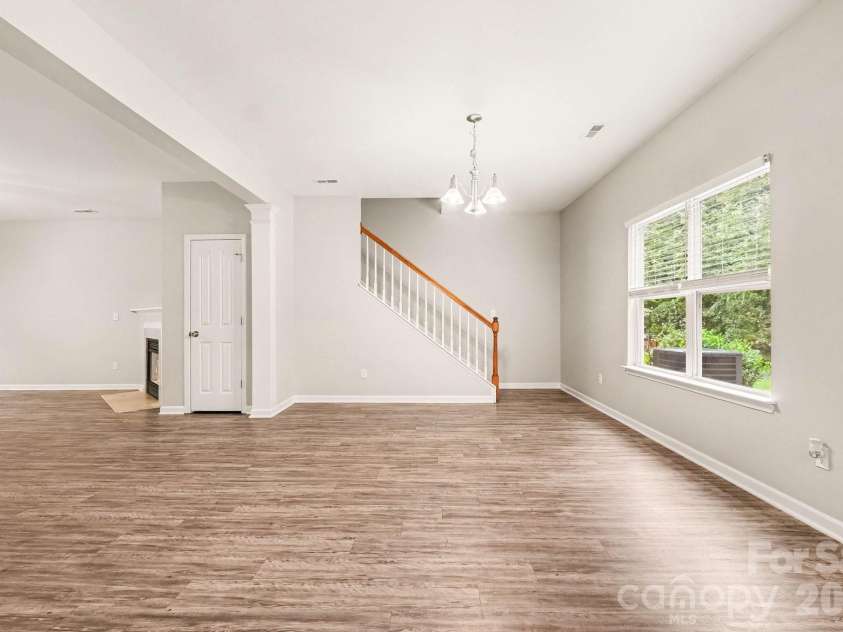 3229 Kayla Lane, Charlotte, NC 28215.  MLS# CAR4429481, YatesRealty ID 53897. 
