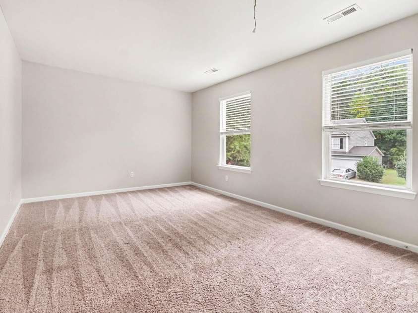 3229 Kayla Lane, Charlotte, NC 28215.  MLS# CAR4429481, YatesRealty ID 53897. 