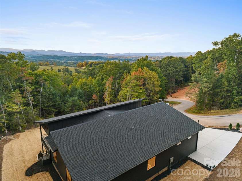 51 Balsamwood Road, Leicester, NC 28748.  MLS# CAR4429593, YatesRealty ID 53899. 