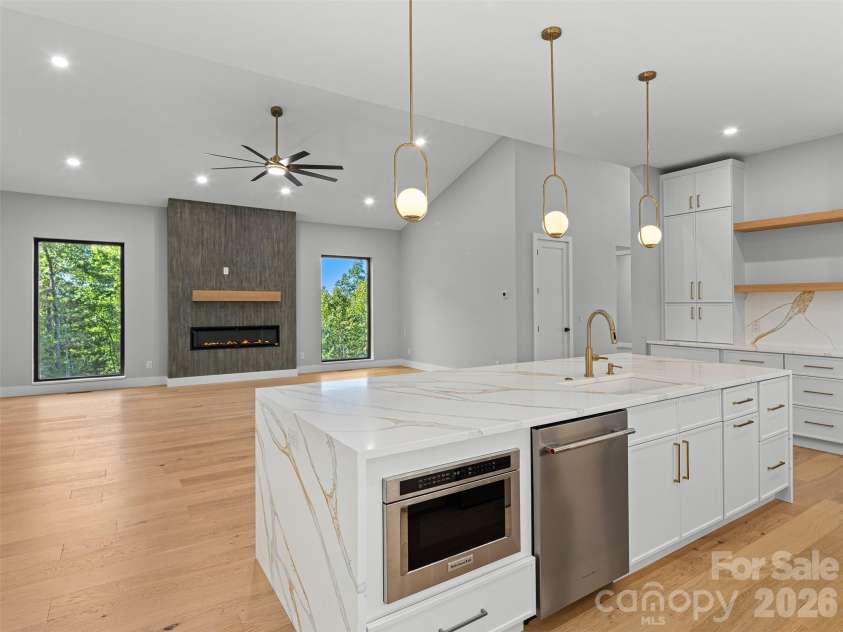 51 Balsamwood Road, Leicester, NC 28748.  MLS# CAR4429593, YatesRealty ID 53899. 