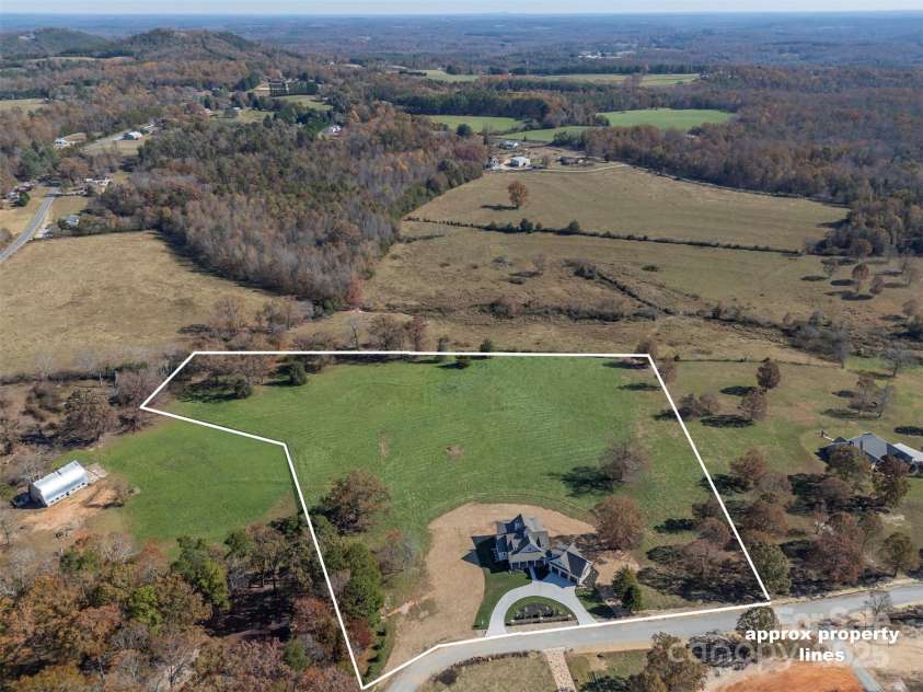 297 Mountain Meadows Lane, Tryon, NC 28782.  MLS# CAR4322255, YatesRealty ID 539. 