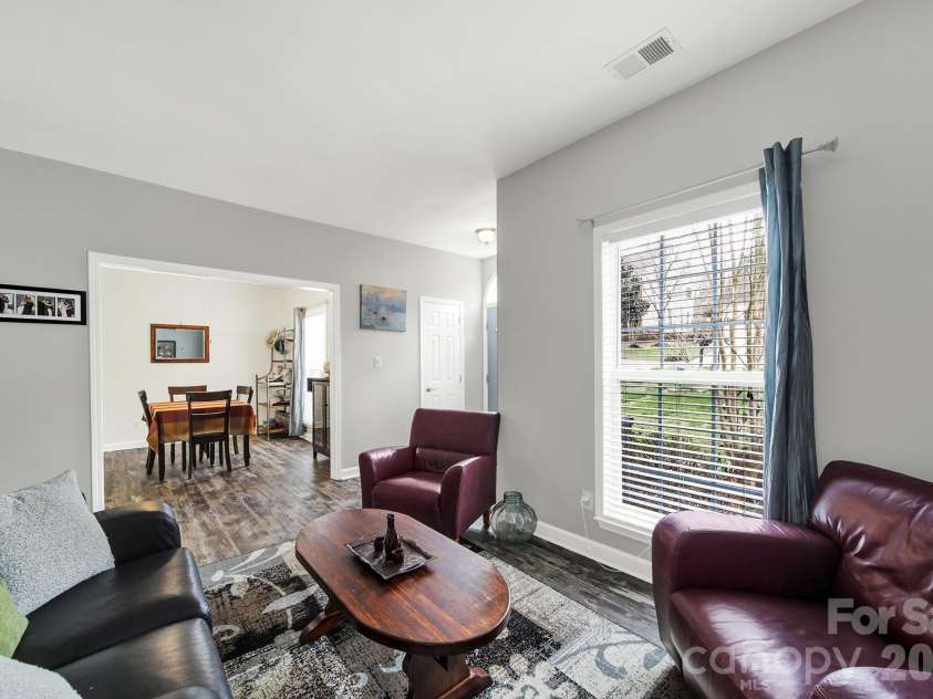 14018 Hatton Cross Drive, Charlotte, NC 28278.  MLS# CAR4352866, YatesRealty ID 5390. 