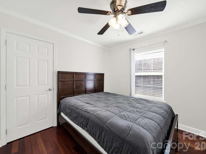 14018 Hatton Cross Drive, Charlotte, NC 28278.  MLS# CAR4352866, YatesRealty ID 5390. 