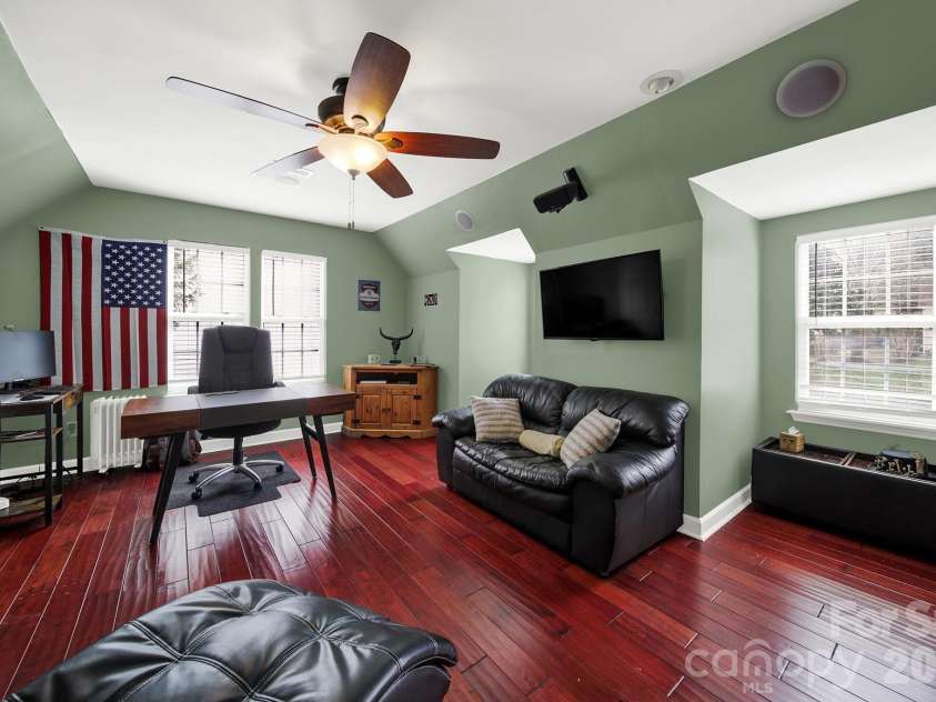 14018 Hatton Cross Drive, Charlotte, NC 28278.  MLS# CAR4352866, YatesRealty ID 5390. 